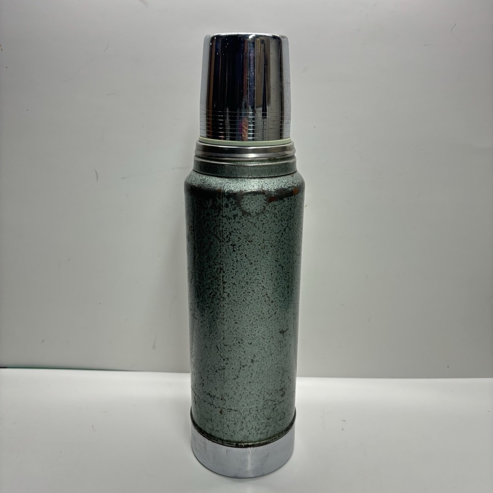 Vintage 1980 14" Aladdin Stanley Metal Quart Thermos USA No A-944C